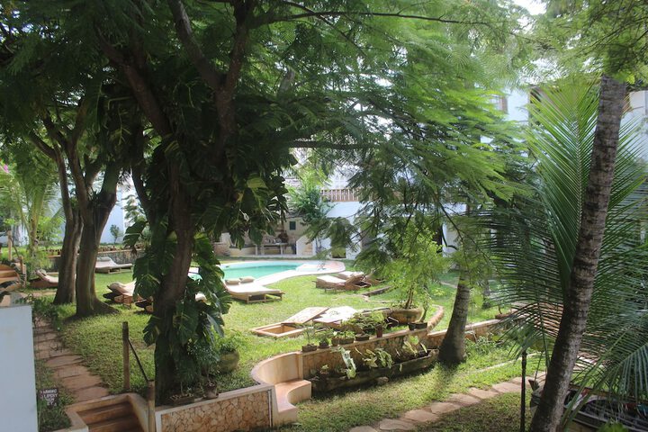 Pool 43 of 79