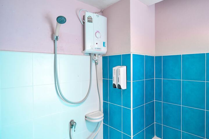 Room 14 of 25