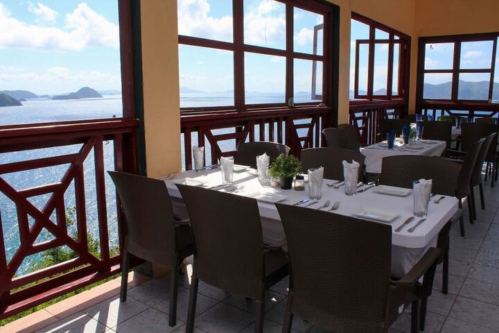 Dining 43 of 62