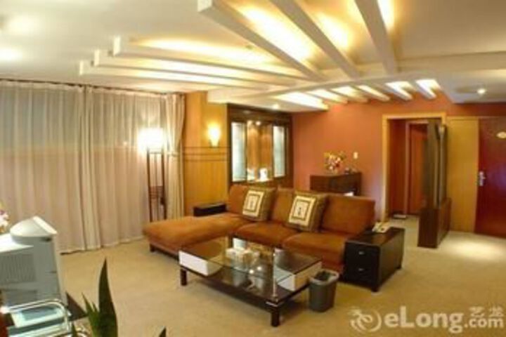 Room 4 of 31