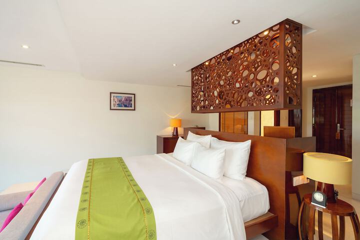Room 42 of 138