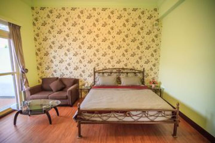 Room 38 of 60