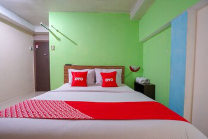 OYO 1495 Hotel Lendosis
