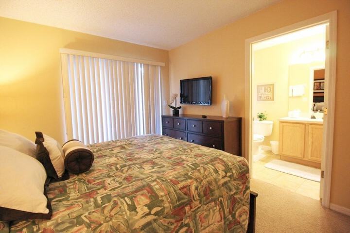 Room 8 of 25