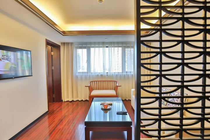 Room 13 of 44