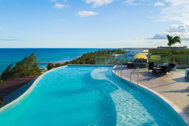 Pool 42 of 68
