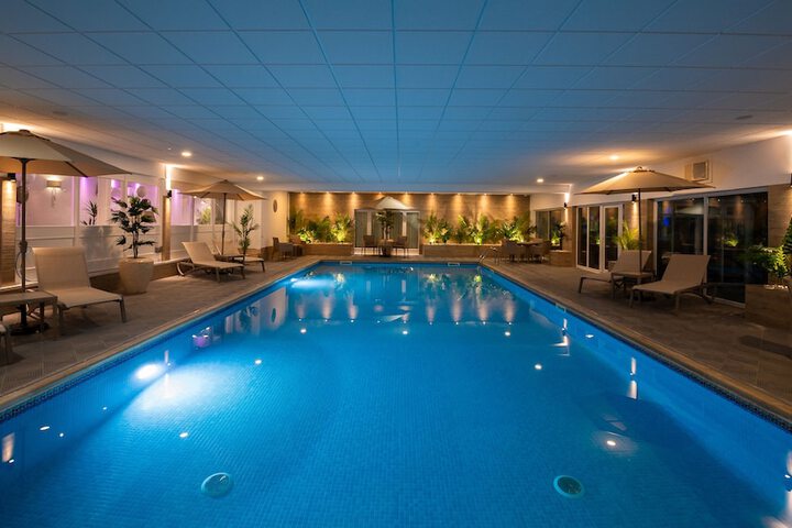 Pool 32 of 114