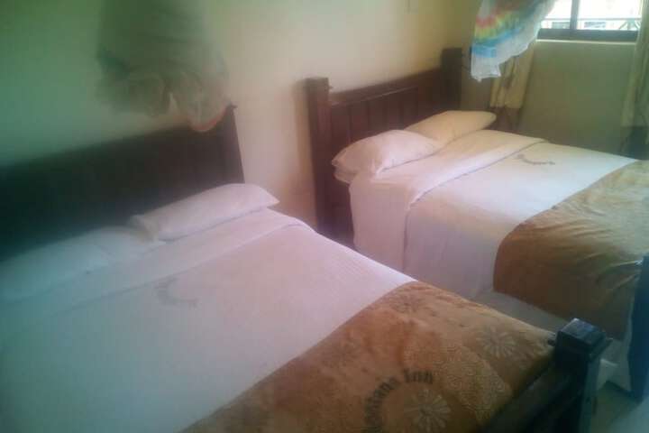Room 10 of 18
