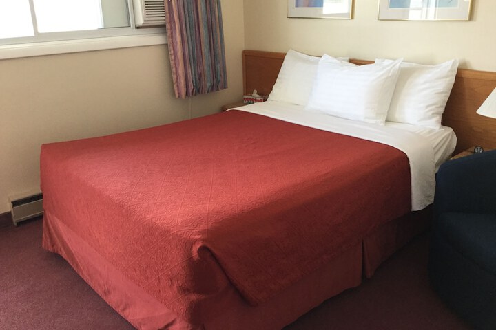 Room 5 of 41