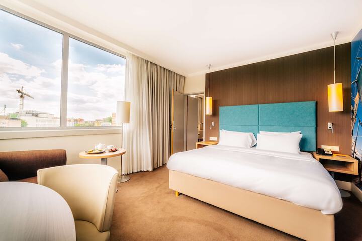 Room 29 of 203