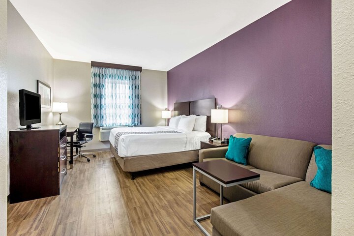 Room 21 of 43