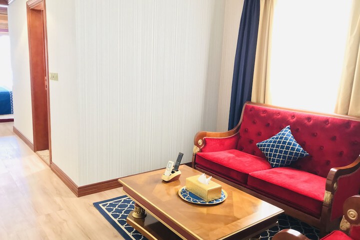 Room 36 of 74