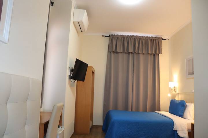 Room 12 of 113