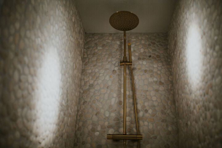 Room 132 of 161