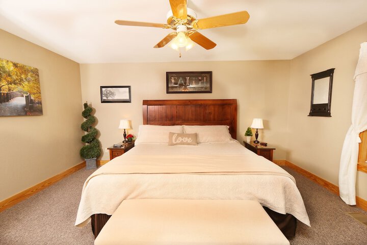 Room 4 of 41