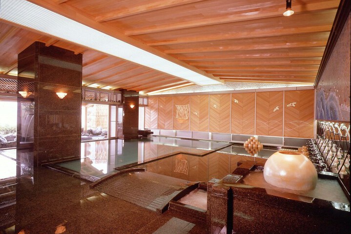 Room 13 of 40