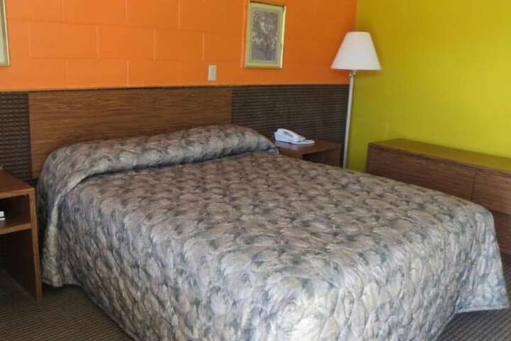 Room 12 of 36