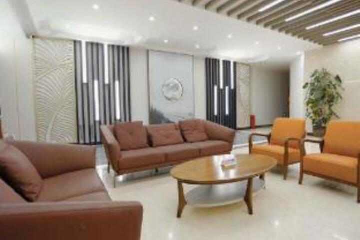 Overseas Chinese Hotel (International Bazaar)