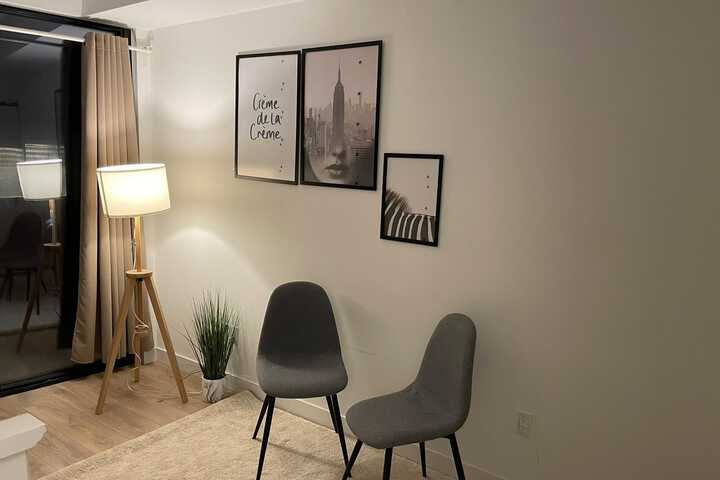Room 167 of 223