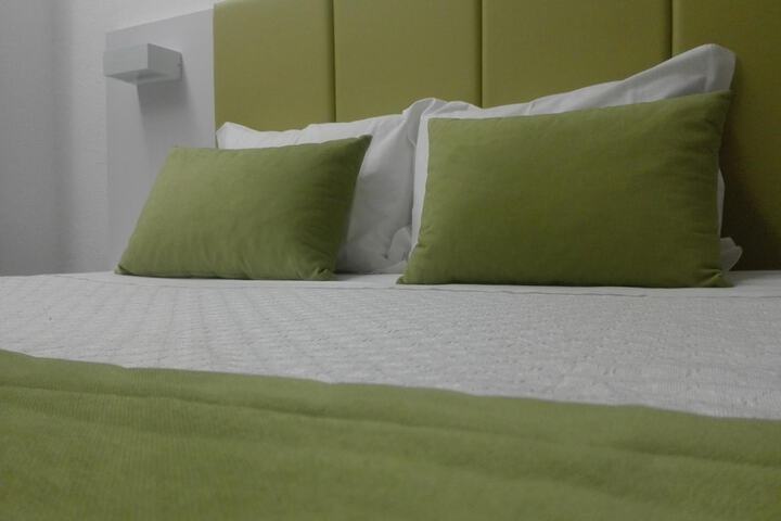 Room 12 of 44