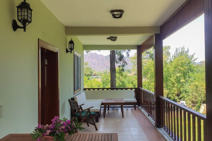 Terrace/Patio 7 of 18