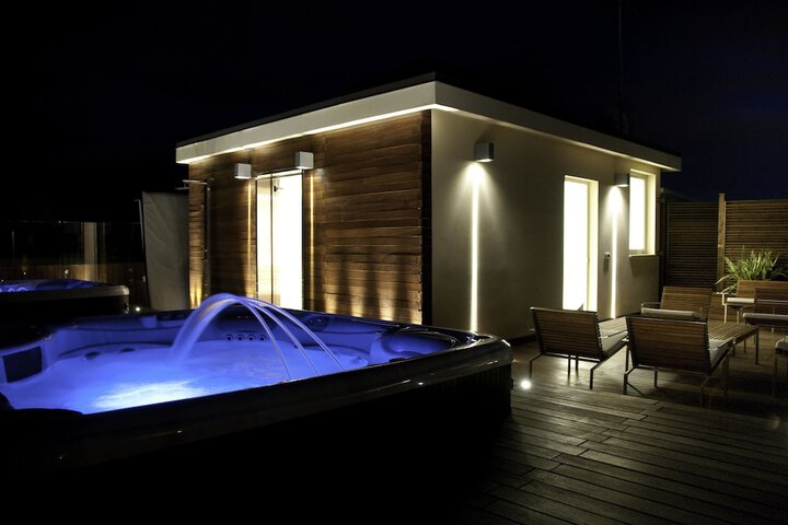 Sundeck 101 of 106