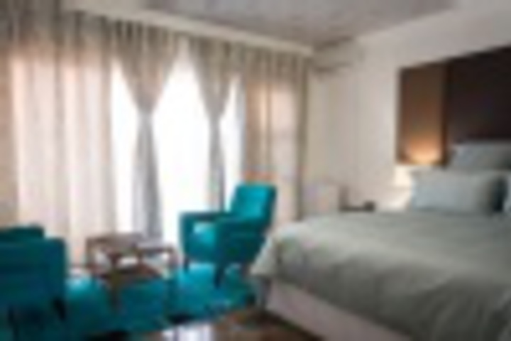 Room 76 of 108