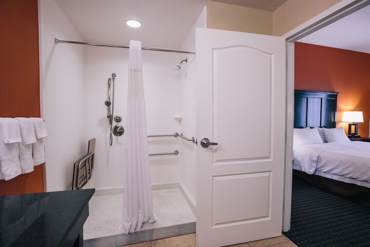 Room 48 of 94