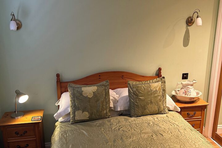 Room 15 of 90