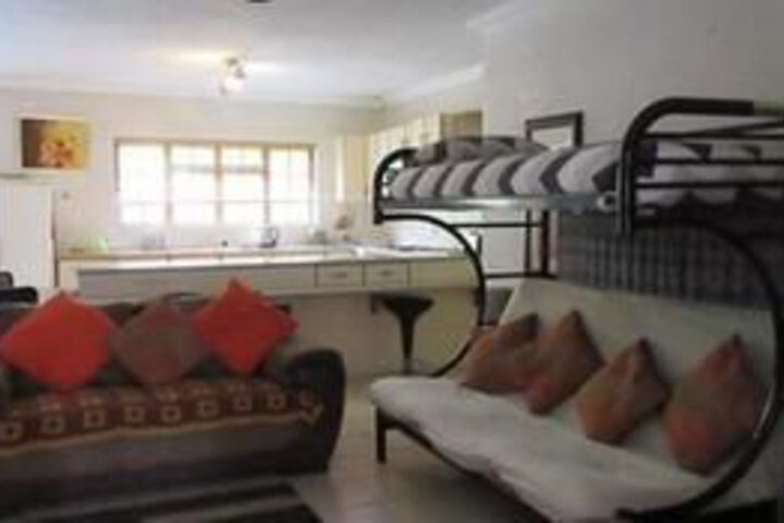 Room 8 of 11