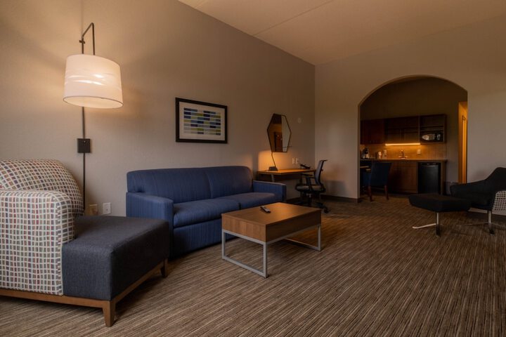 Room 36 of 85