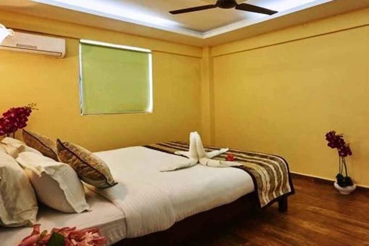 Room 3 of 12