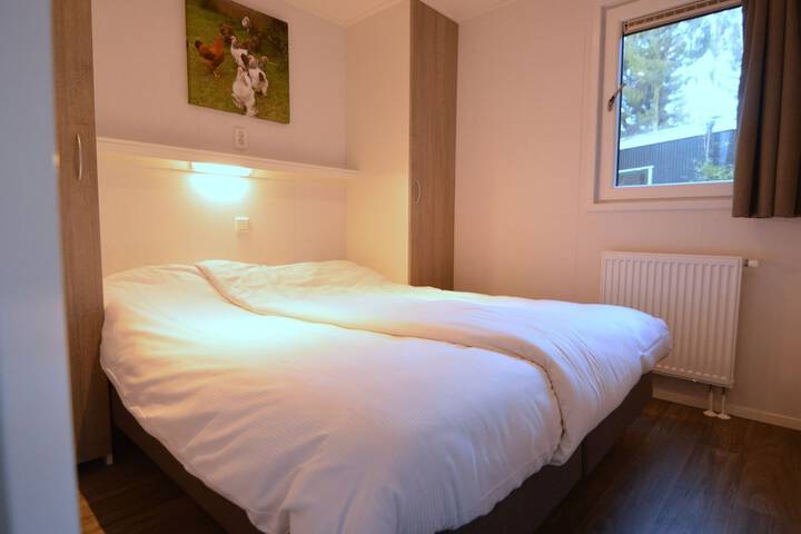 Room 2 of 44
