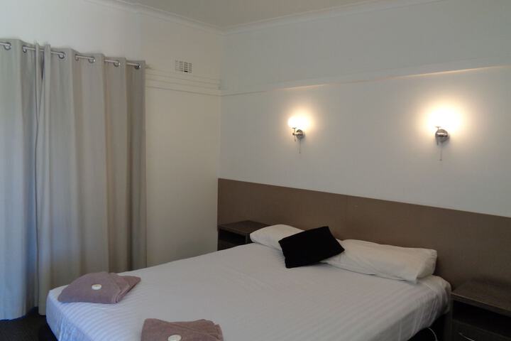 Room 5 of 78