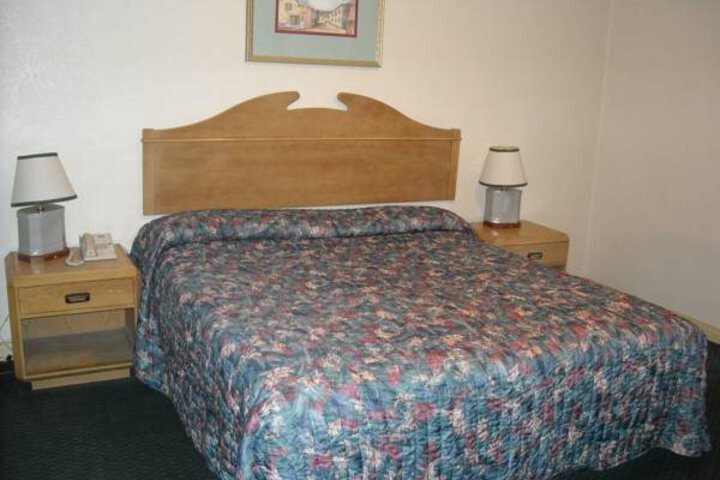 CORONADO INN