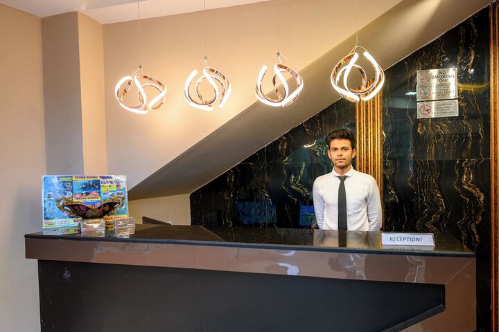 Hotel Beachfront Couple & Family Friendly