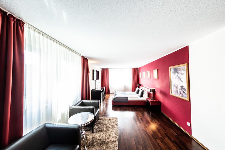 Room 31 of 105