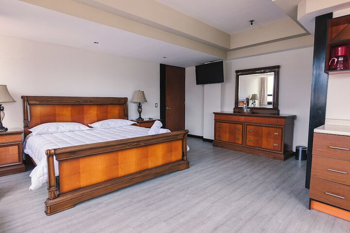 Room 32 of 51