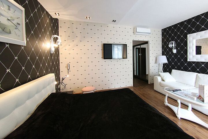 Room 6 of 61