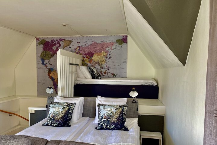 Room 28 of 72
