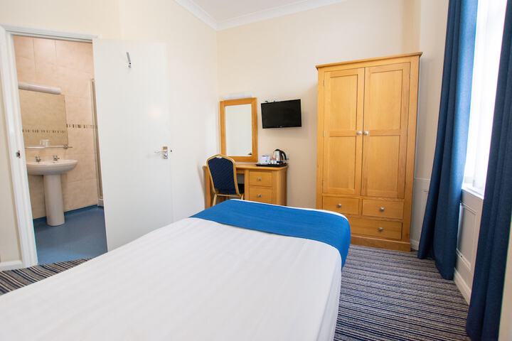 Room 17 of 67