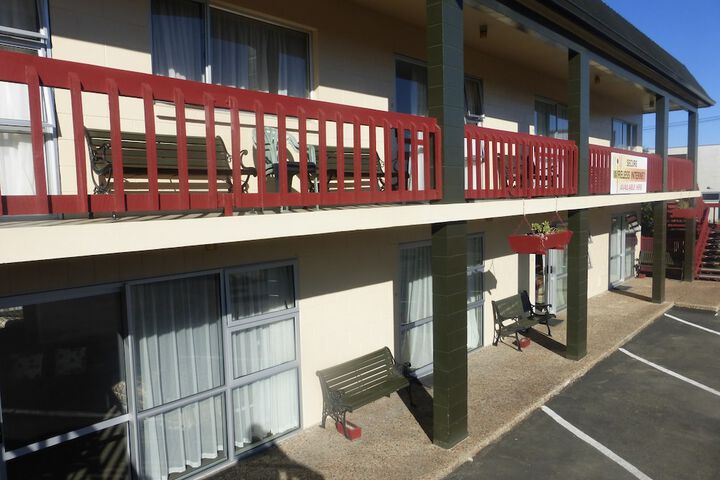 Hotel 74 of 75