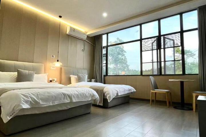 Jinyang Xinyi Hotel - Tianfu International Airport