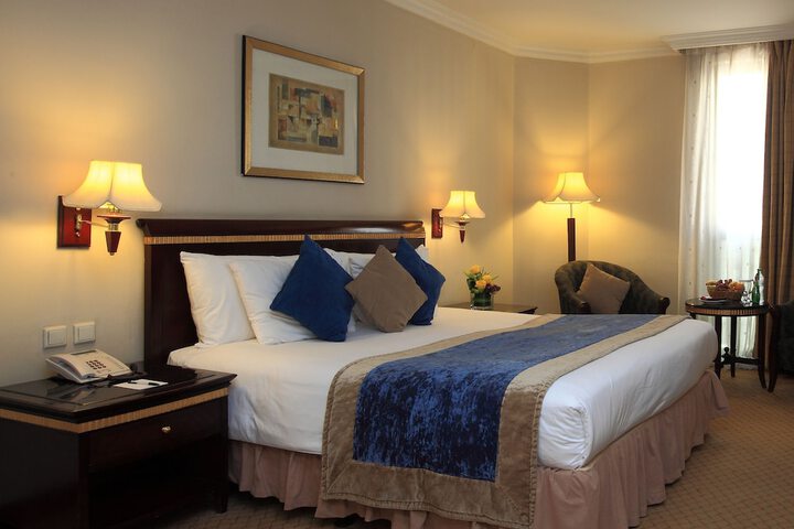 Room 12 of 39