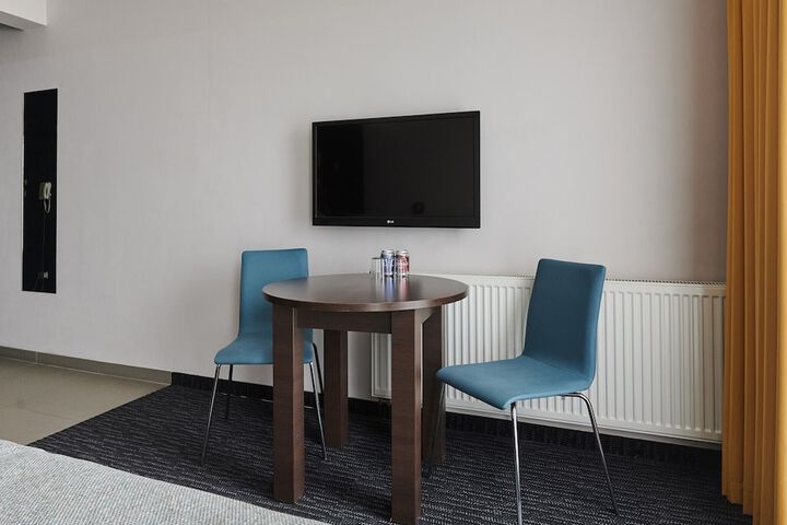 Room 15 of 81