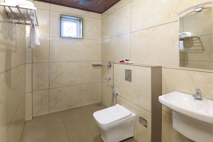 Room 4 of 22