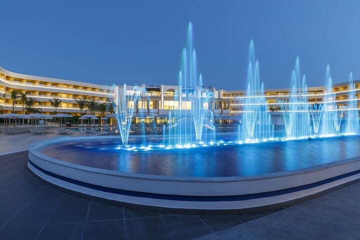 Hotel Exterior 152 of 162