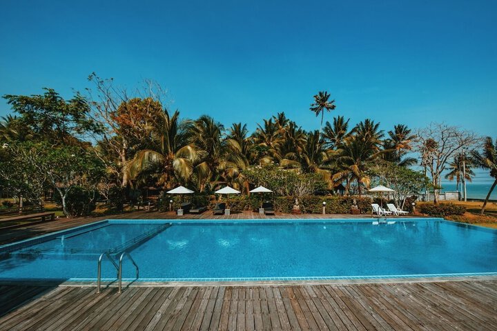 Pool 40 of 71