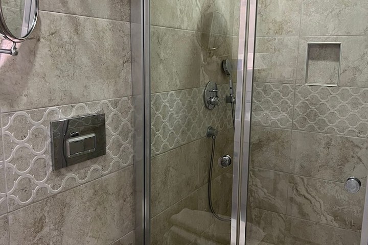 Room 20 of 35