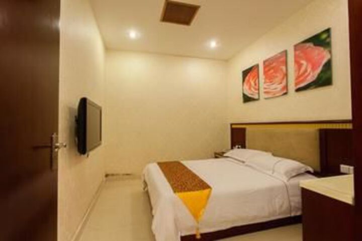 Room 42 of 68